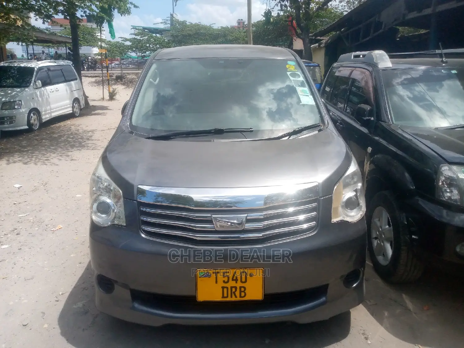 Toyota Noah 2010 Gray