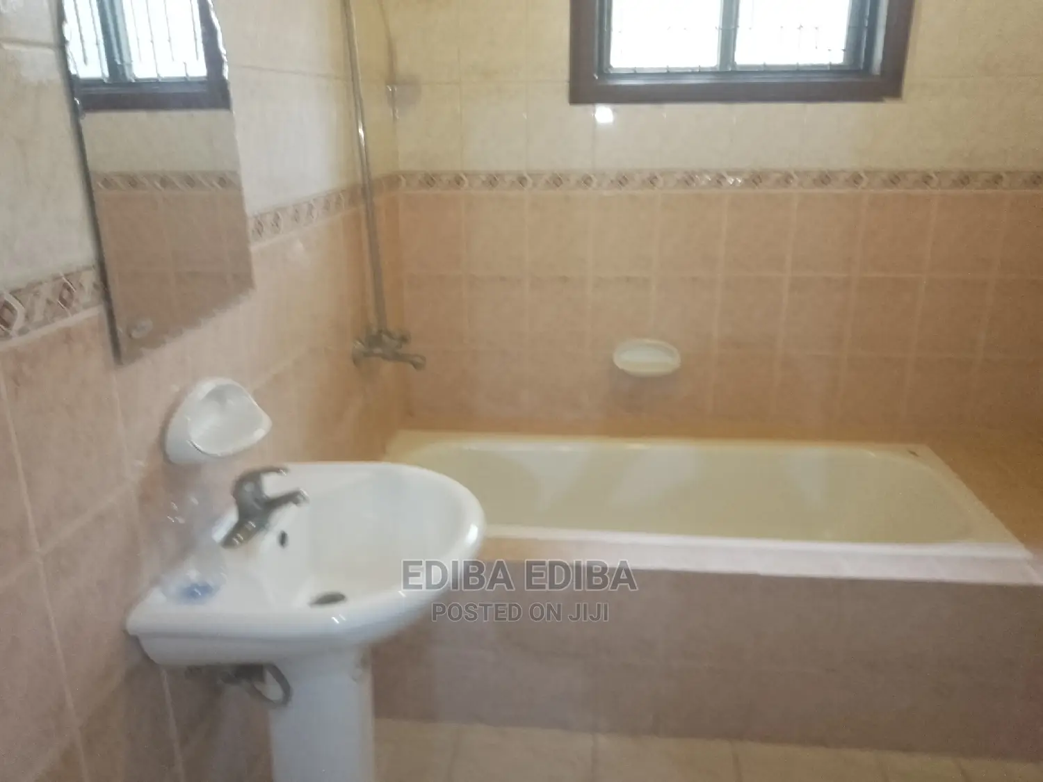 5bdrm Bungalow in Ediba Real Estate, Arusha for Rent