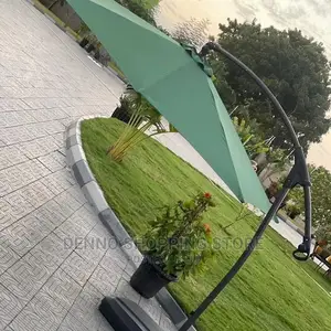 Side Pole Garden Umbrella