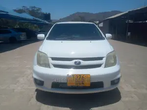 Toyota IST 2005 White
