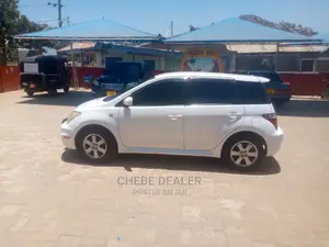 Toyota IST 2005 White