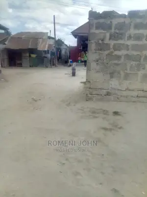 Kiwanja Cha Kibiashara Kinauzwa Mumbasa Tanzania