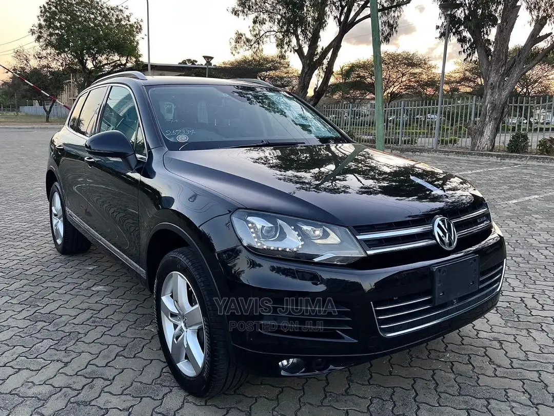 Volkswagen Touareg 2012 Black