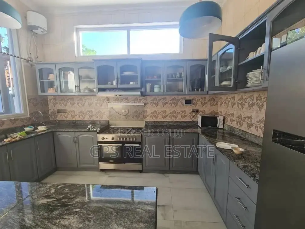 4bdrm House in Mbezi Beach, Kinondoni for Sale