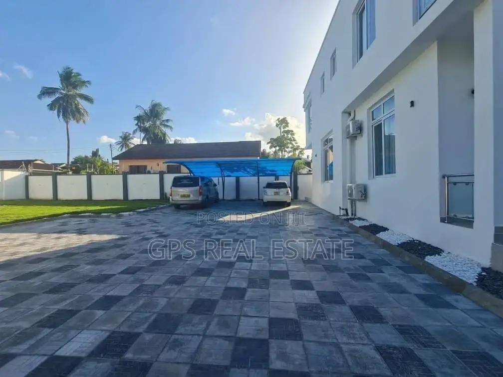 4bdrm House in Mbezi Beach, Kinondoni for Sale