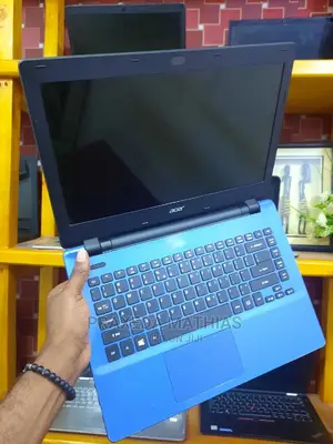Laptop Acer Aspire E5-422g 6GB Intel Core I5 HDD 500GB