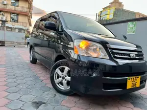 Toyota Noah 2006 Black