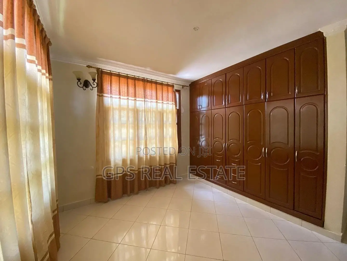 5bdrm Mansion in Mbweni Jkt, Kinondoni for Rent