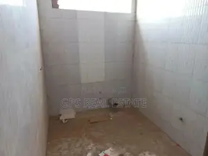8bdrm Apartment in Madale, Kinondoni for Sale