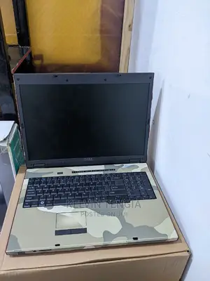 Laptop Dell Vostro 1720 3GB Intel Core 2 Duo HDD 320GB