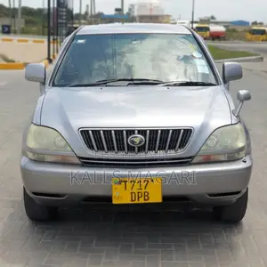 Toyota Harrier 2001