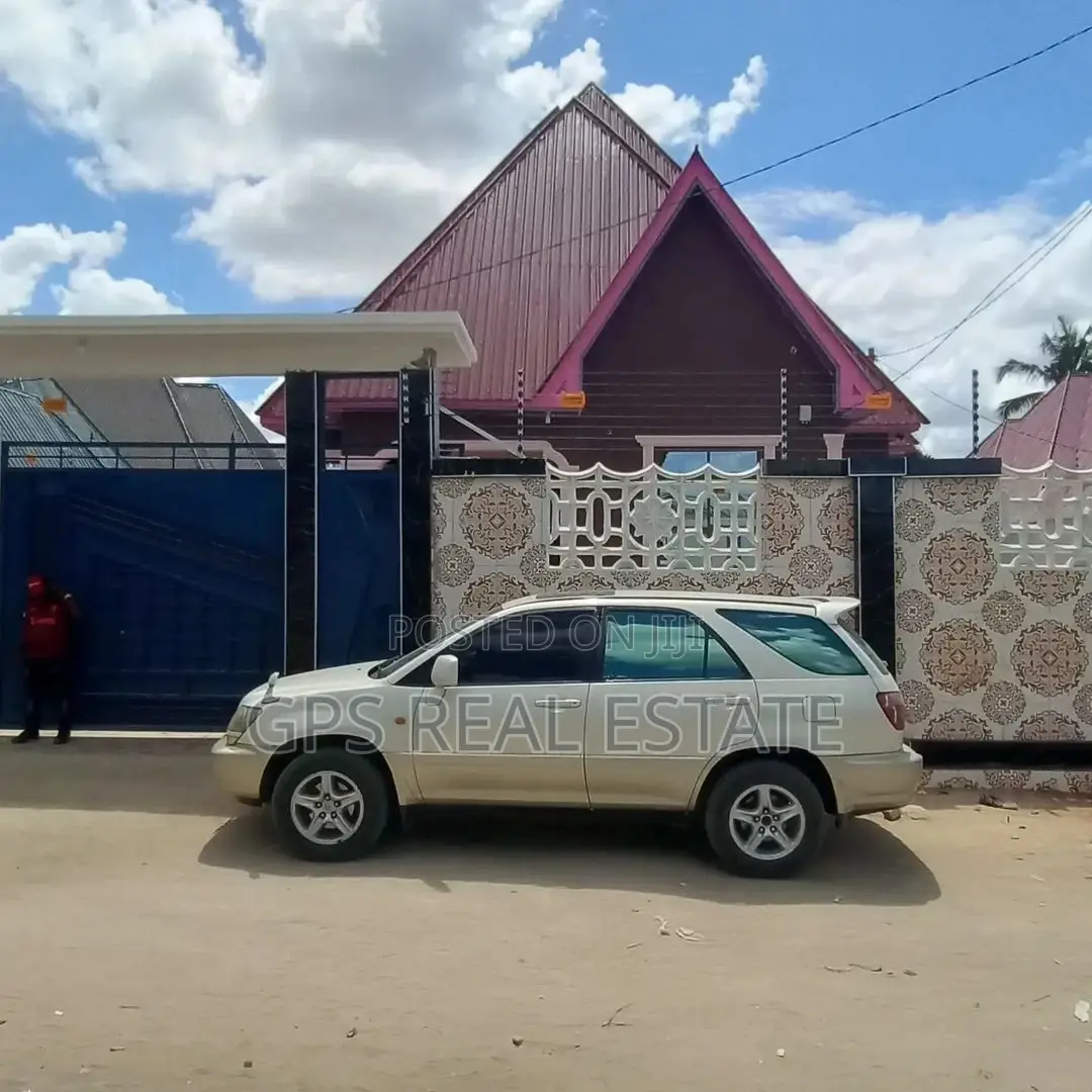 4bdrm House in Chamzi Mzamabarauni, Temeke for Sale