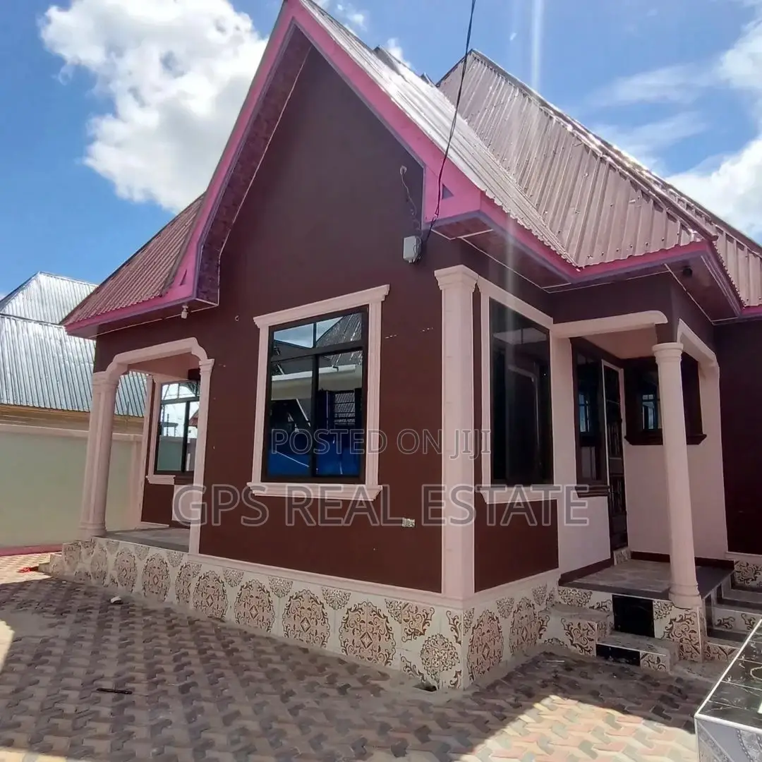 4bdrm House in Chamzi Mzamabarauni, Temeke for Sale