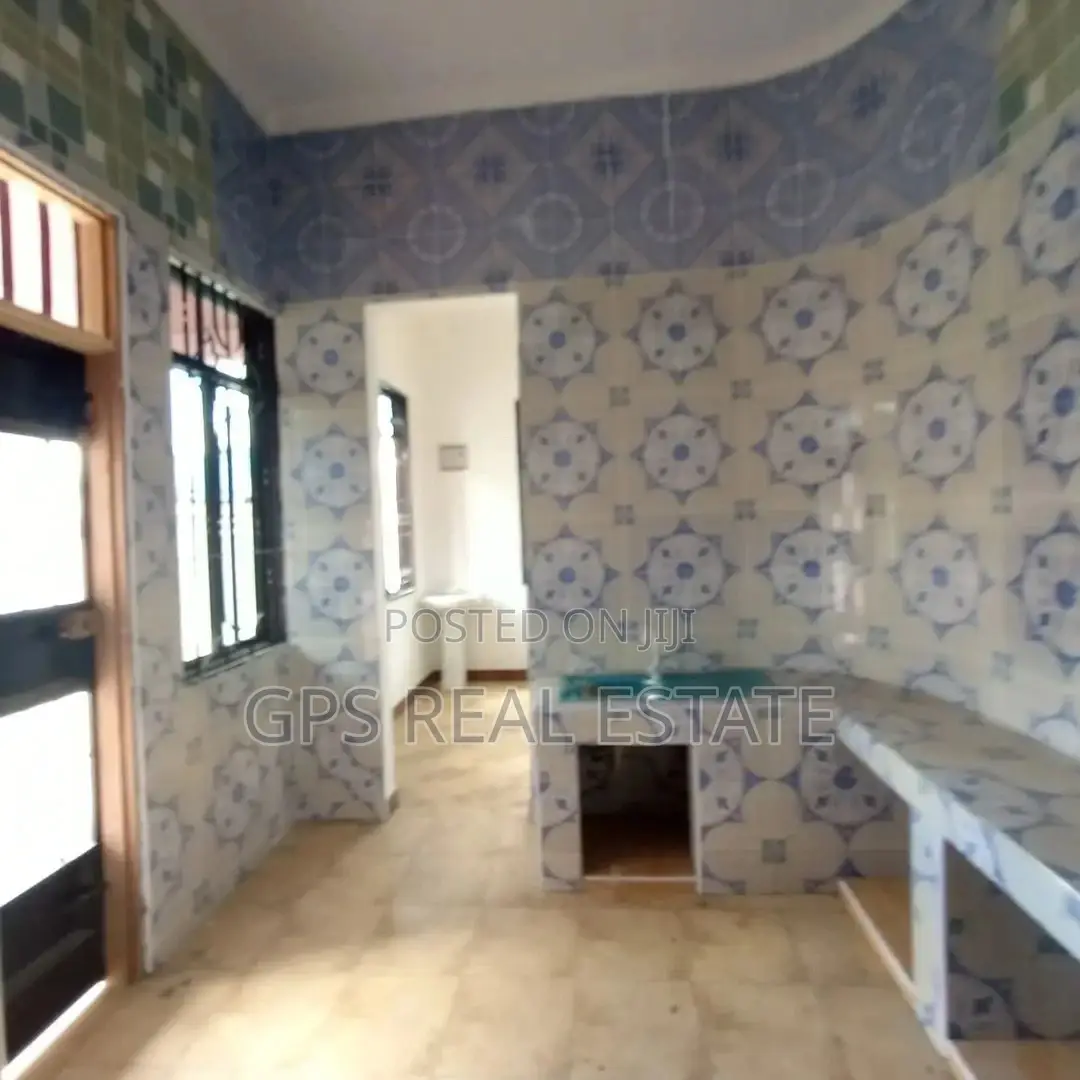 4bdrm House in Chamzi Mzamabarauni, Temeke for Sale