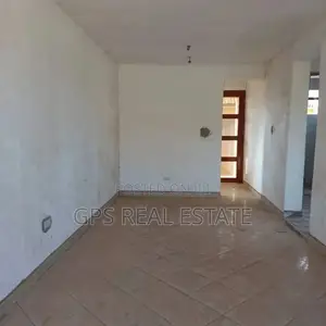 6bdrm Apartment in Madale Contena, Ilala for Sale