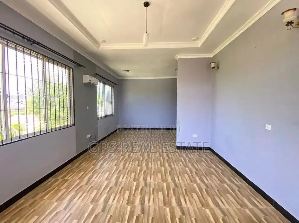 5bdrm Apartment in Mbweni Jkt, Kinondoni for Rent