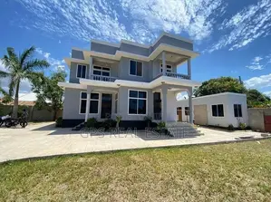 5bdrm Apartment in Mbweni Jkt, Kinondoni for Rent