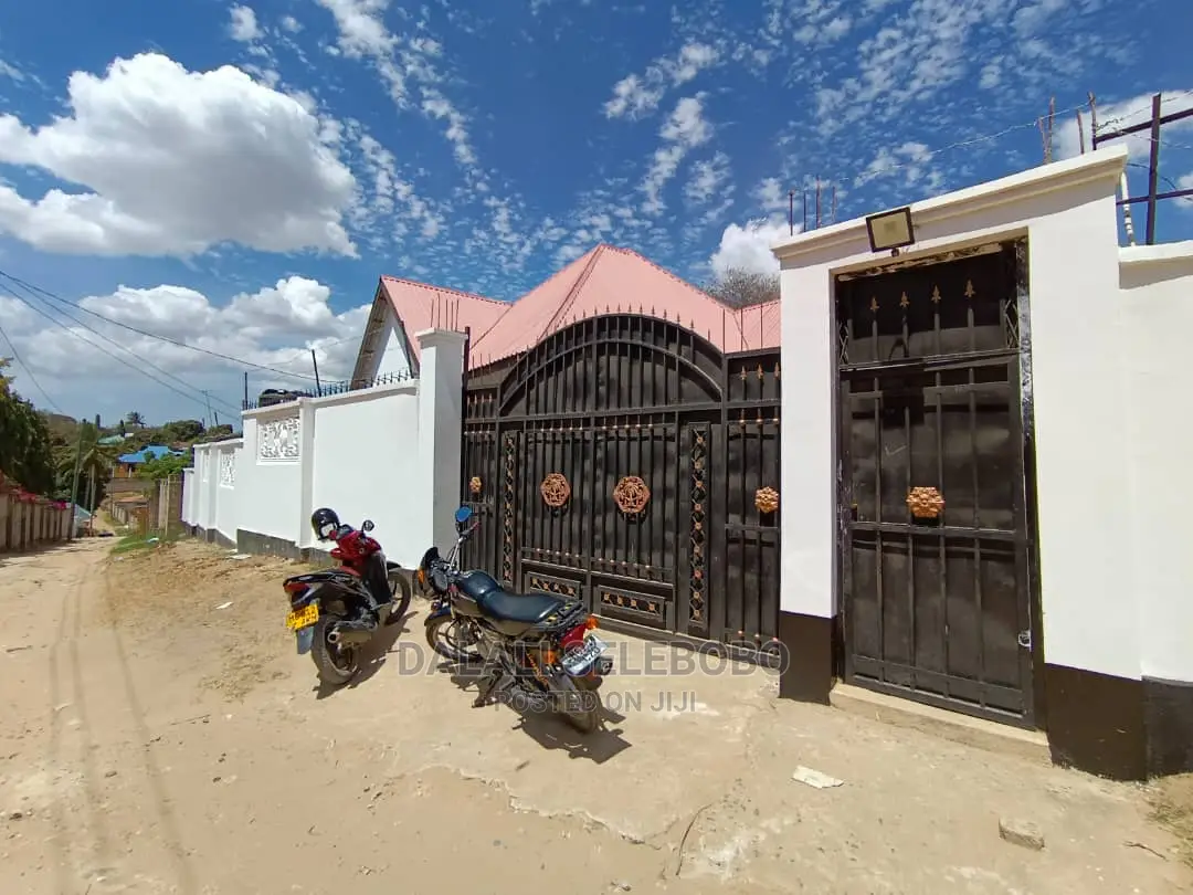 3bdrm House in Mbezi Ya Kimara Kwa, Kinondoni for Rent