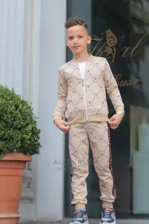 Tracksuit Full