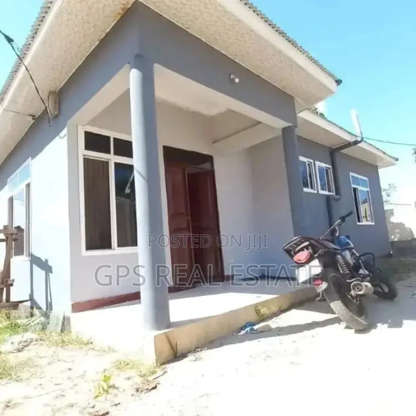3bdrm House in Makabe, Kinondoni for Sale