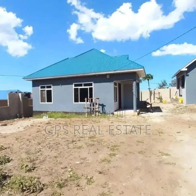 3bdrm House in Makabe, Kinondoni for Sale