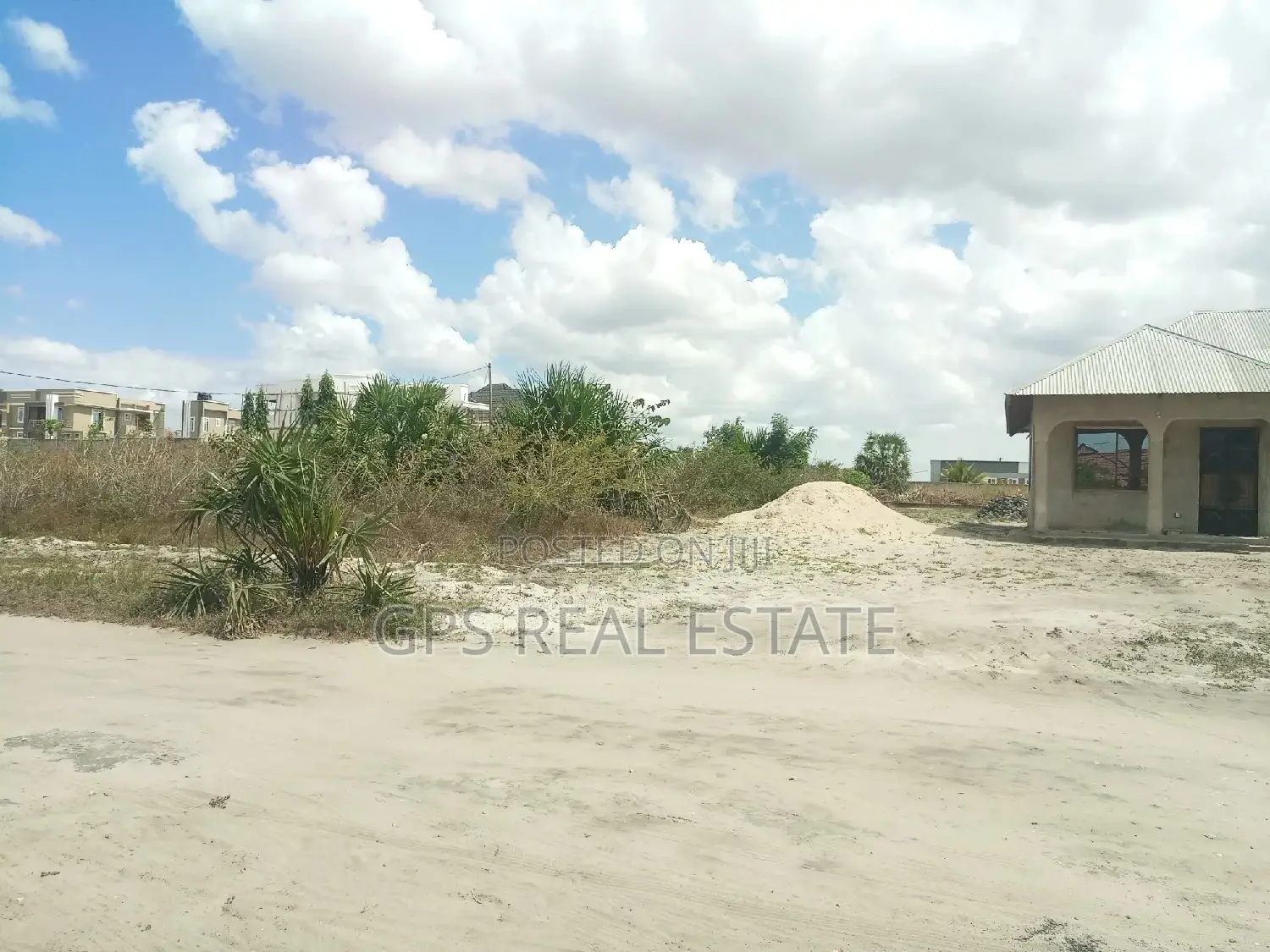 3bdrm House in Kibada, Kigamboni for Sale