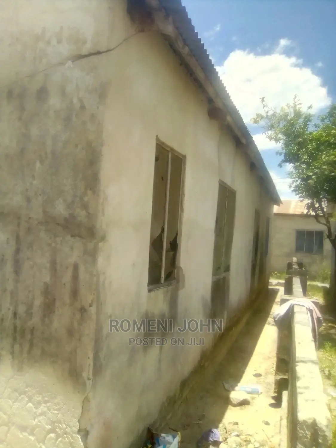Furnished 6bdrm Bungalow in Tanzania Daressalaam, Ukonga for Sale