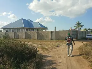 3bdrm House in Geza, Kigamboni for Sale