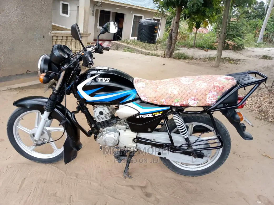 TVS HLX 125 2018 Black