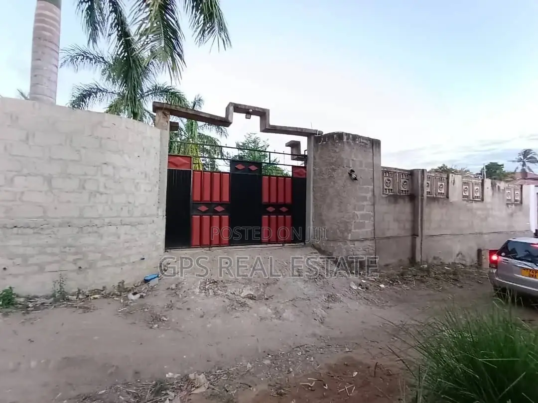 3bdrm House in Kimara Temboni, Kinondoni for Sale
