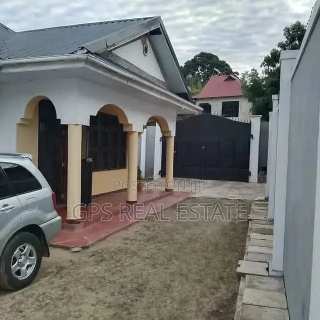 3bdrm House in Kimara Temboni, Kinondoni for Sale
