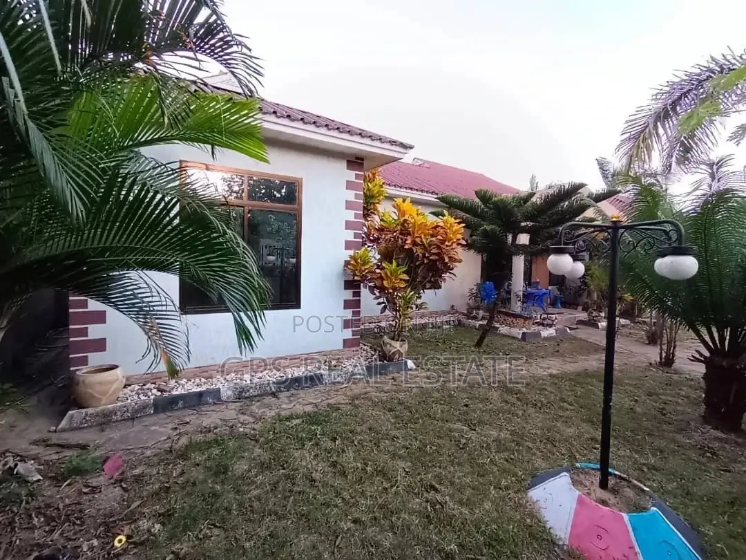4bdrm House in Mpigi Magoe, Kinondoni for Sale