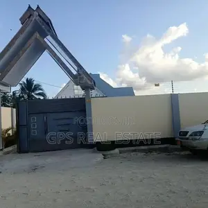 4bdrm House in Kibada, Kinondoni for Sale