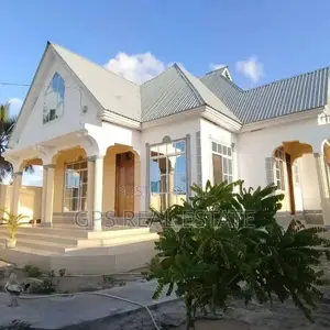 4bdrm House in Kibada, Kinondoni for Sale