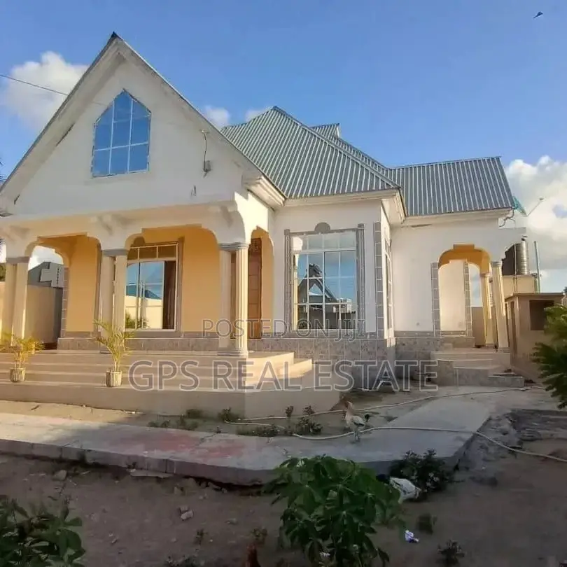 4bdrm House in Kibada, Kinondoni for Sale