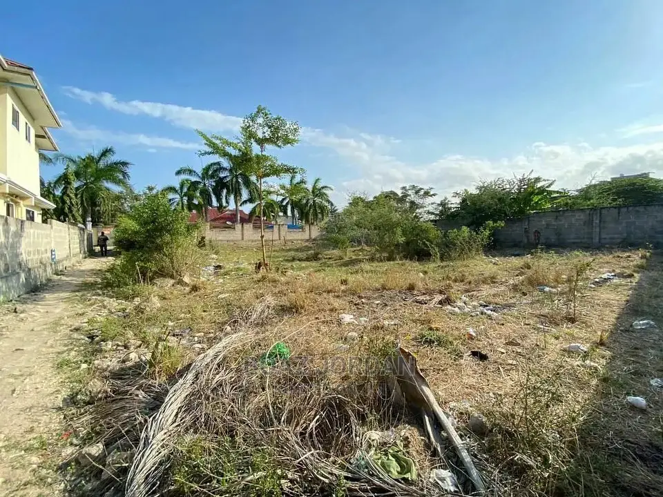 Plot for Sale at Mbez Beach