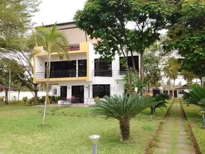 Furnished 4bdrm Apartment in Kawe Beach, Kinondoni for Sale
