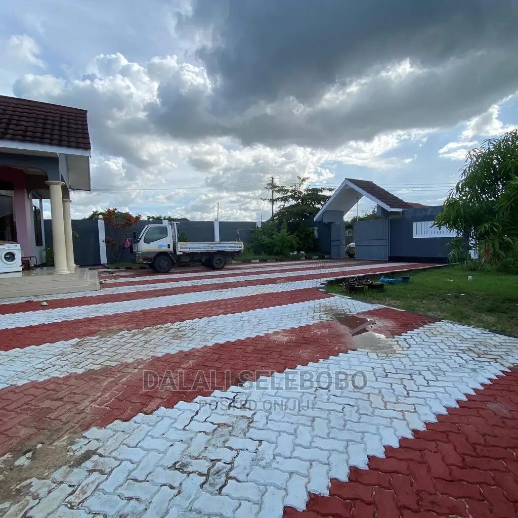 3bdrm Bungalow in Mbweni Mpiji for Rent