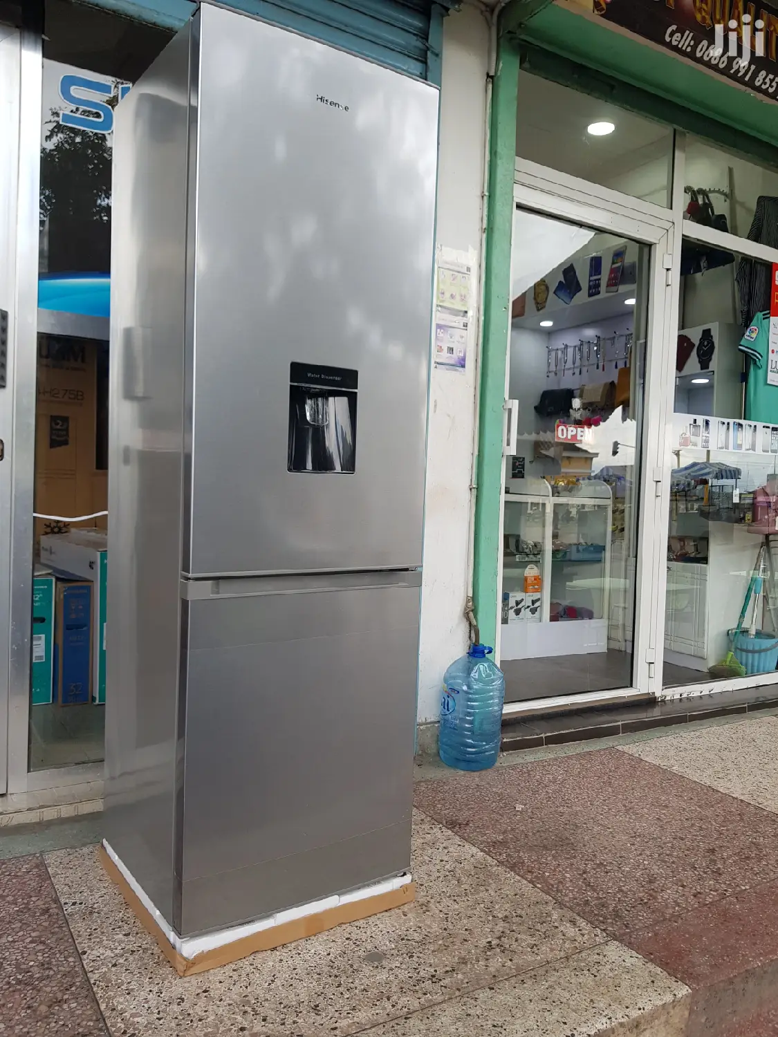 _HISENSE FRIDGE Built In Water Dispenser_