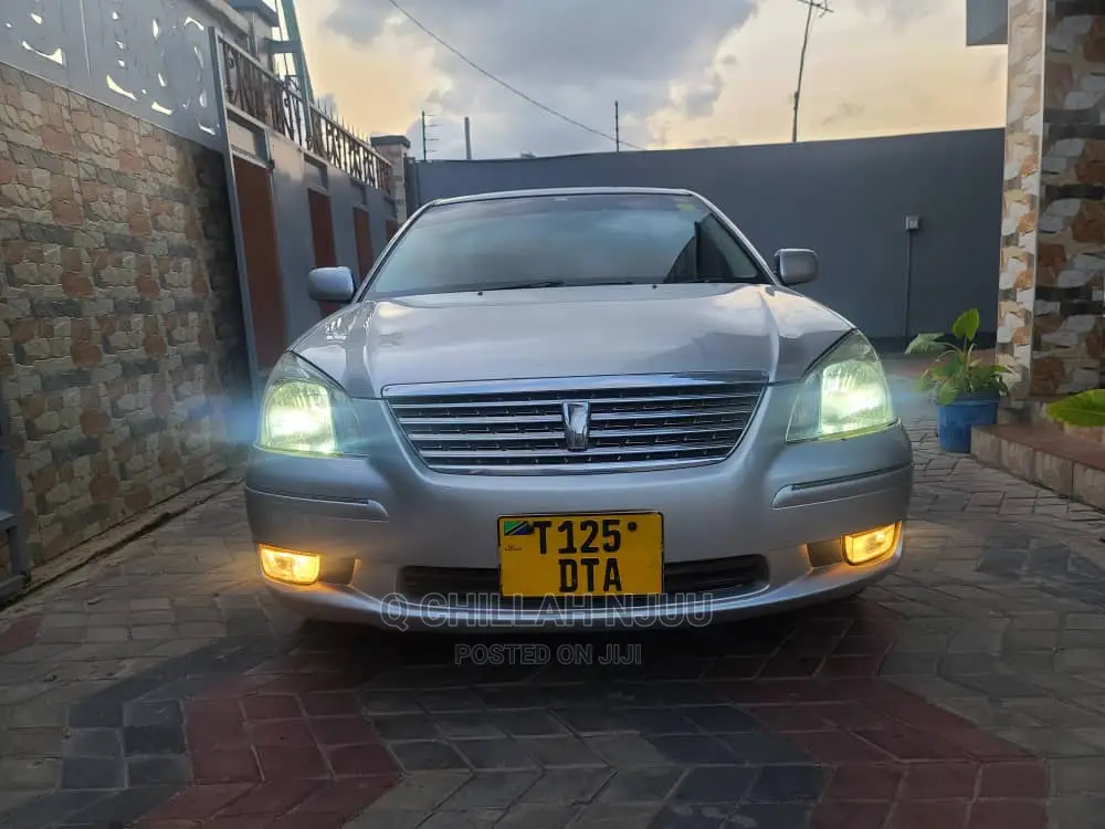 Toyota Premio 2005 Silver