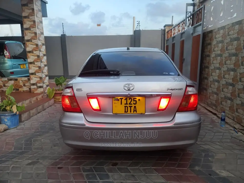 Toyota Premio 2005 Silver