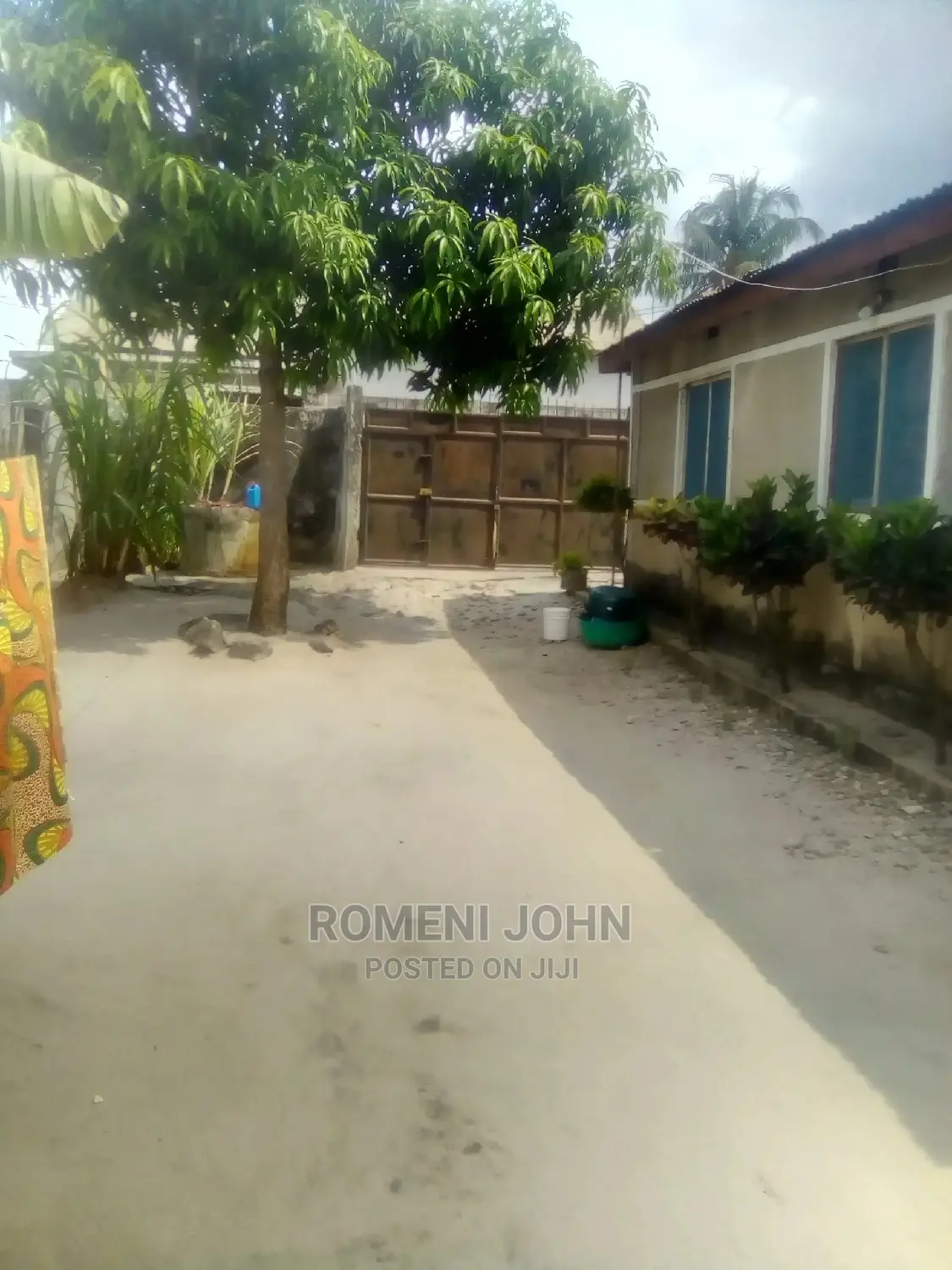 Furnished 7bdrm Townhouse/Terrace in Tanzania Daressalaam for Sale