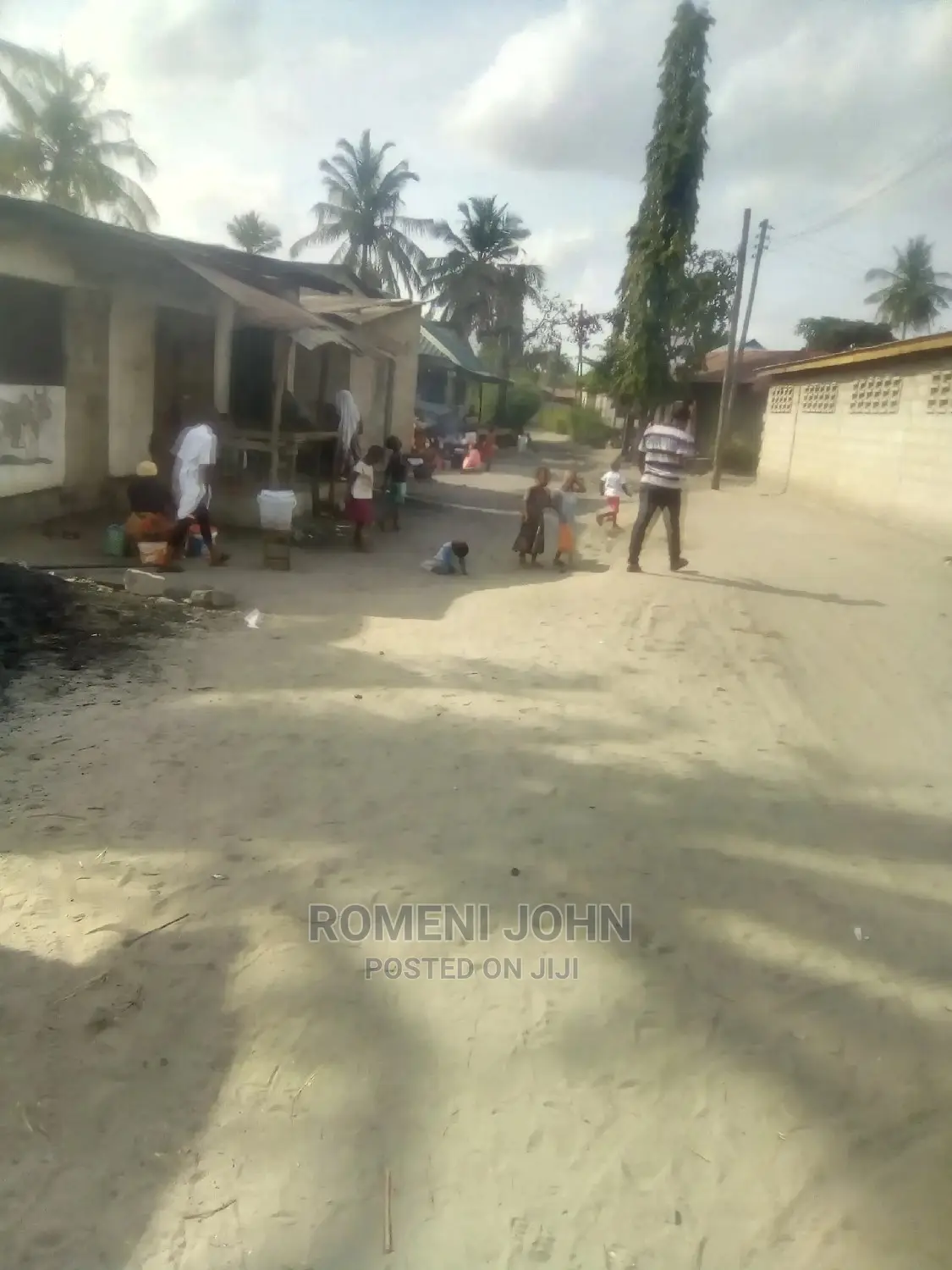Furnished 10bdrm Townhouse/Terrace in Tanzania Daressalaam for Sale