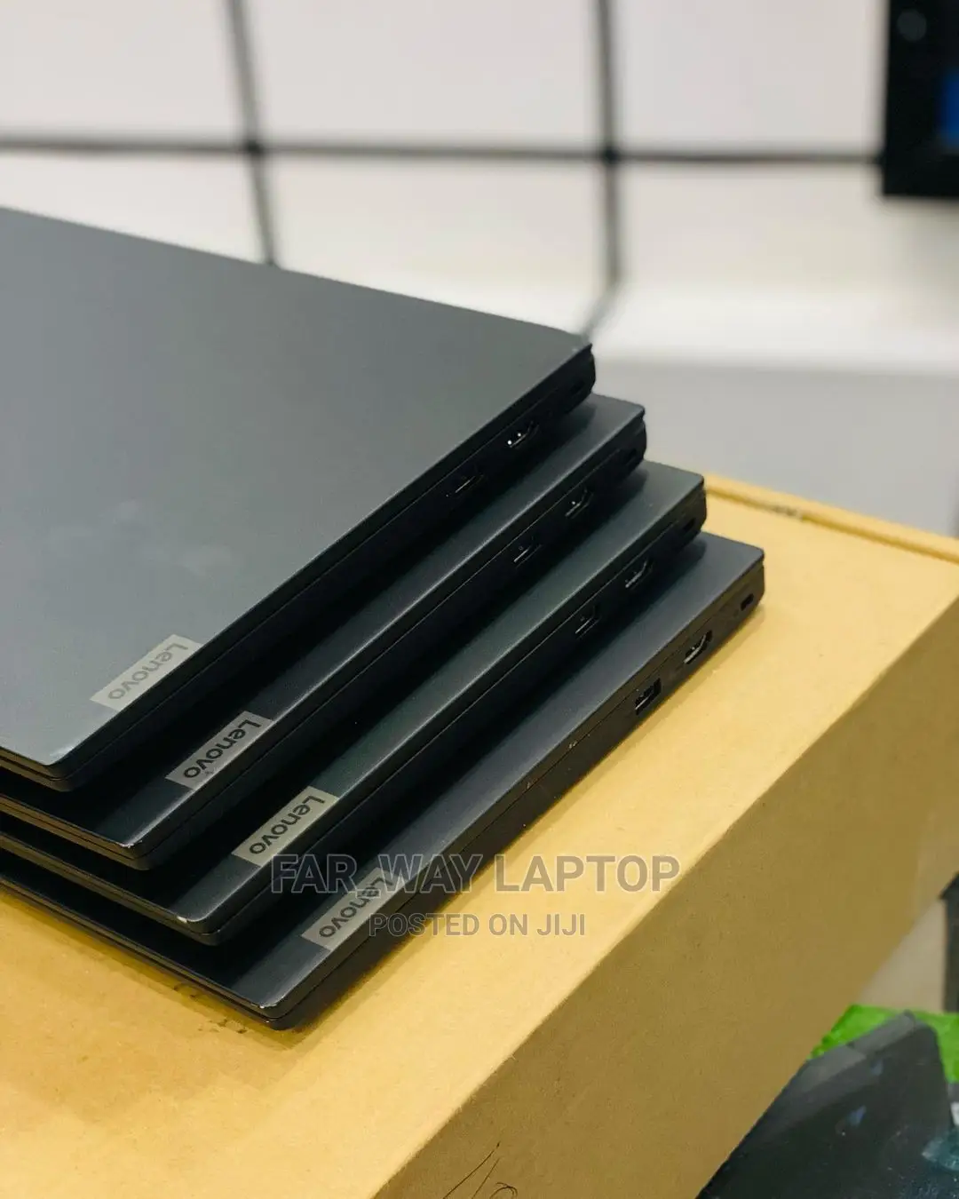 New Laptop Lenovo 4GB AMD A6 SSD 128GB