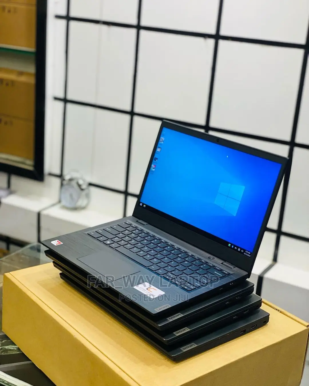 New Laptop Lenovo 4GB AMD A6 SSD 128GB
