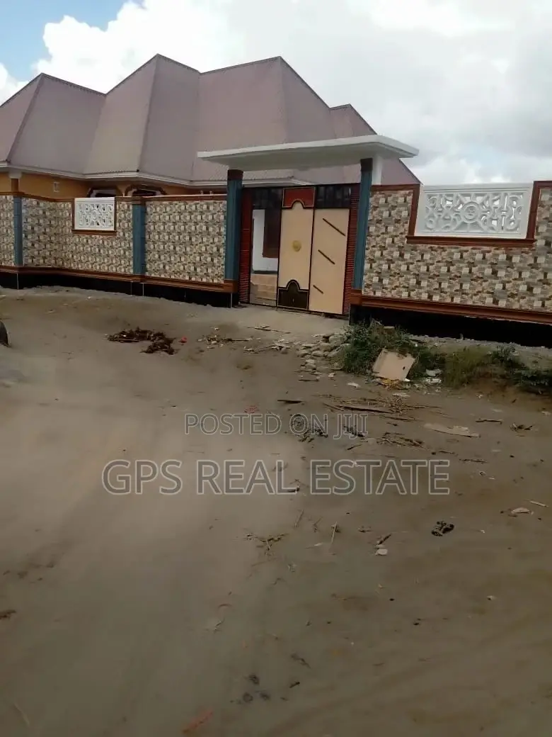 4bdrm House in Mzambarauni, Chamazi for Sale