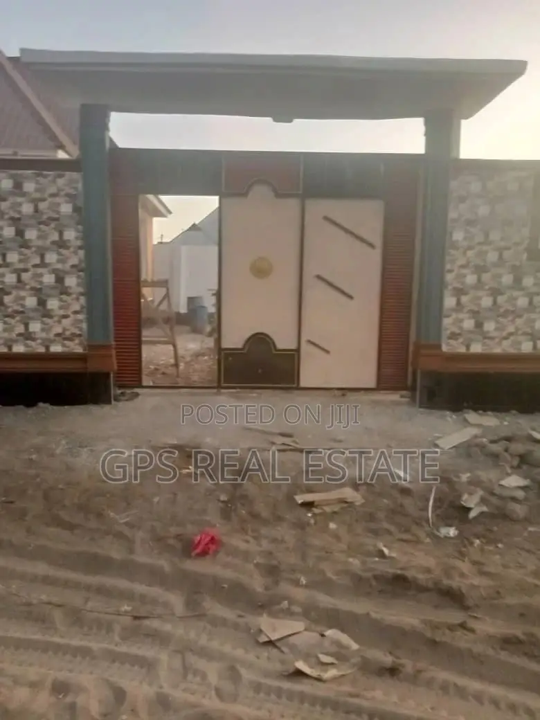 4bdrm House in Mzambarauni, Chamazi for Sale