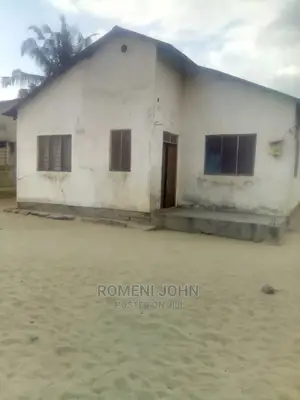 Furnished 6bdrm Townhouse/Terrace in Tanzania Daressalaam for Sale