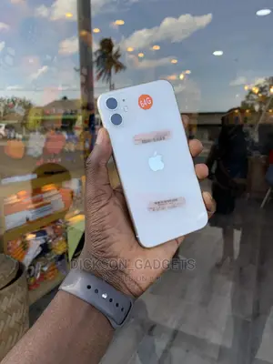 Apple iPhone 11 64 GB White