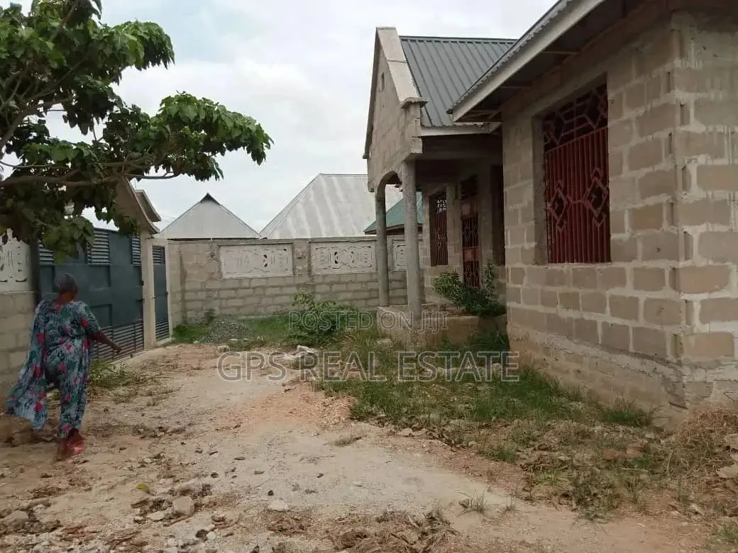 3bdrm House in Malamba Mawili, Kinondoni for Sale